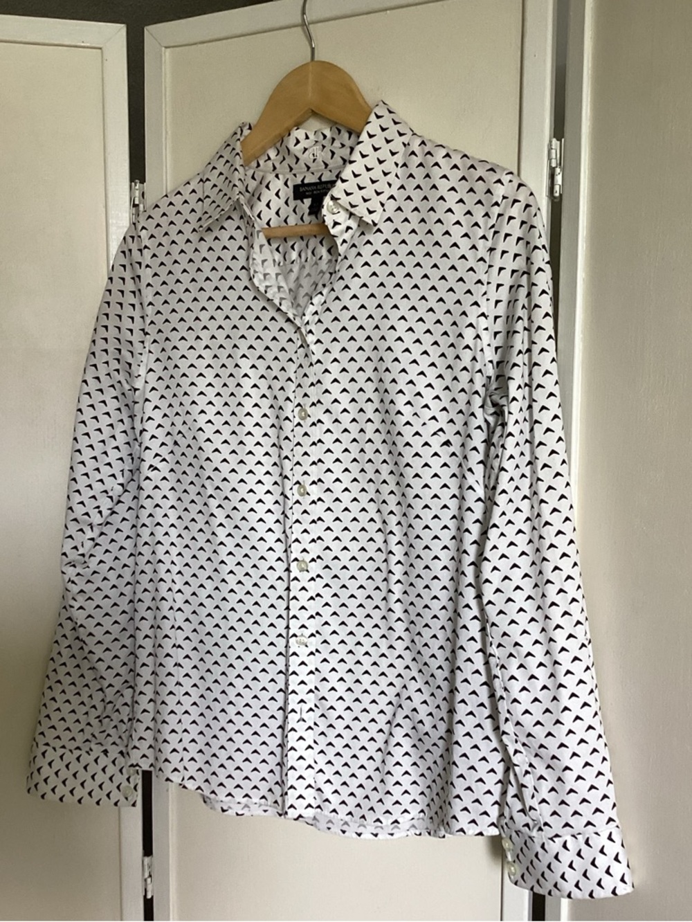 ♦️ Banana Republic Fitted Non-Iron Long Sleeve Shirt 10 Boomerang print - Picture 7 of 10